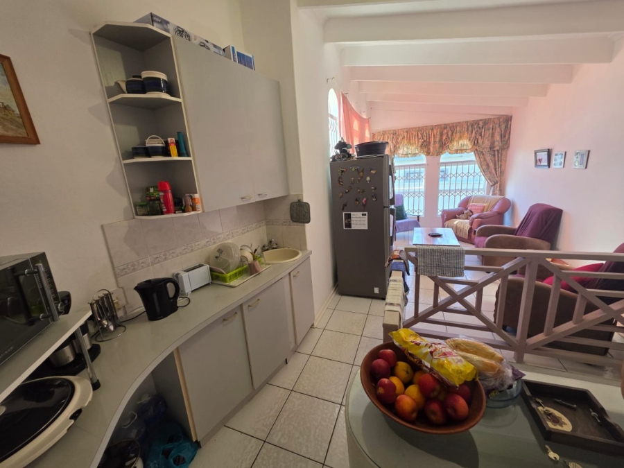4 Bedroom Property for Sale in Wavecrest Eastern Cape